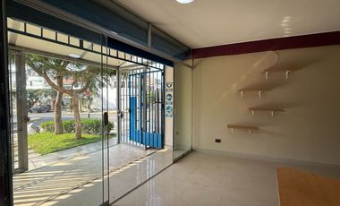 ALQUILO LOCAL COMERCIAL TRAPICHE LA MOLINA