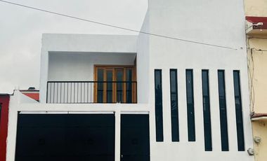 CASA DE 3 RECAMARAS EN NAPATECO $1,400,000