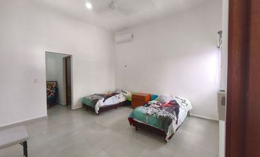 Renta de casa amueblada de un piso, tres recámaras, en Baspul