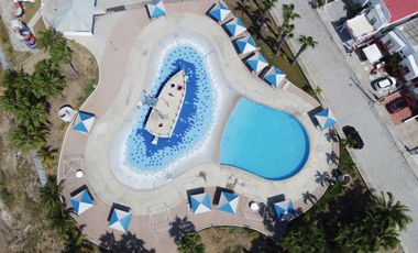 Urbanización Villa Marina - Capaes, casa de 2 pisos, 3 dormitorios y balcón.