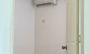 Urbanización Villa Marina - Capaes, casa de 2 pisos, 3 dormitorios y balcón.