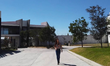 ¡OPORTUNIDAD ÚNICA! VENTA DE CASA EN ZERZURA FRACCIONAMIENTO RESIDENCIAL QUIVIRA. SAN AGUSTIN TLAXIACA