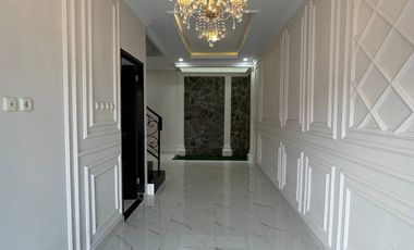 Rumah Dijual [MURAH] Dalam Cluster Bergaya American Classic Di Jagakarsa, Jakarta Selatan [AR109]