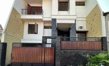Rumah Dijual SIAP HUNI Jakarta Timur Area Pulo Gadung Dekat Tol Rawamangun UNJ Jaktim [AR116]