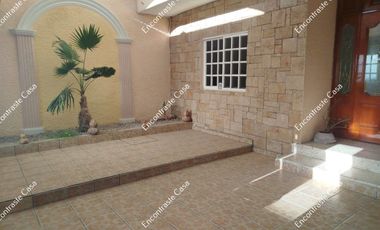 CASA EN VENTA, LOMAS DEL VALLE NORTE, URUAPAN, MICHOACAN