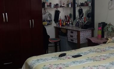 SE VENDE AMPLIA Y HERMOSA CASA