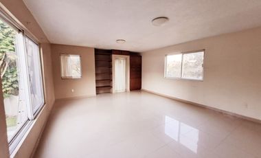 Casa renta Lomas Santa Anita $20,000 con Alberca