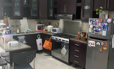 Rumah dijual di Cilandak Tengah belakang Mal Citos Lokasi Bisnis Strategis