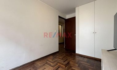 Se Vende Espectacular Casa en Ate – Límite con La Molina. MAYORAZGO