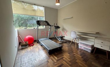 Se Vende Espectacular Casa en Ate – Límite con La Molina. MAYORAZGO