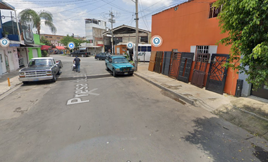 CASA DE OPORTUNIDAD EN GUADALAJARA DE REMATE BANCARIO EN COLONIA LAGOS DE ORIENTE