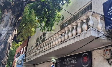 CASA-TERRENO EN VENTA  340m2 - ANGEL URRAZA, COL. INDEPENDENCIA