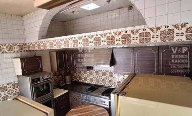 CASA-TERRENO EN VENTA  340m2 - ANGEL URRAZA, COL. INDEPENDENCIA