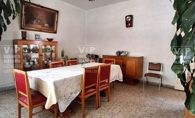 CASA-TERRENO EN VENTA  340m2 - ANGEL URRAZA, COL. INDEPENDENCIA
