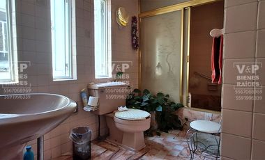 CASA-TERRENO EN VENTA  340m2 - ANGEL URRAZA, COL. INDEPENDENCIA