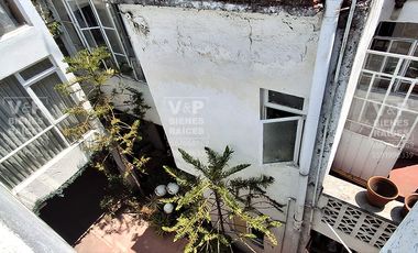 CASA-TERRENO EN VENTA  340m2 - ANGEL URRAZA, COL. INDEPENDENCIA