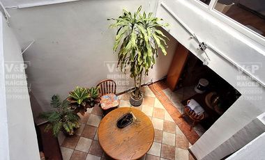 CASA-TERRENO EN VENTA  340m2 - ANGEL URRAZA, COL. INDEPENDENCIA