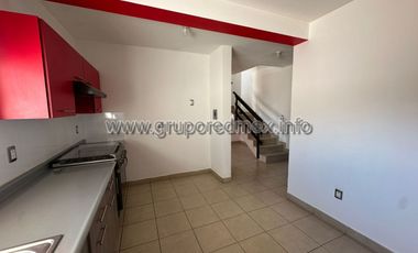 Casa en renta en Villas del Quetzal, Residencial Santa Fe, Corregidora, Queretaro