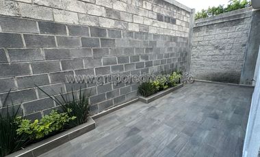 Casa en renta en Villas del Quetzal, Residencial Santa Fe, Corregidora, Queretaro