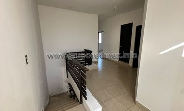 Casa en renta en Villas del Quetzal, Residencial Santa Fe, Corregidora, Queretaro