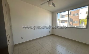 Casa en renta en Villas del Quetzal, Residencial Santa Fe, Corregidora, Queretaro