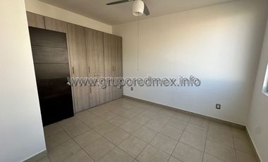 Casa en renta en Villas del Quetzal, Residencial Santa Fe, Corregidora, Queretaro