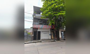 Casa De 3 Pisos En Zona Monumental - Iquitos