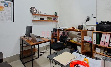 Casa De 3 Pisos En Zona Monumental - Iquitos