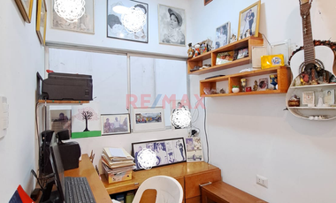 Casa De 3 Pisos En Zona Monumental - Iquitos