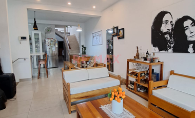Casa De 3 Pisos En Zona Monumental - Iquitos