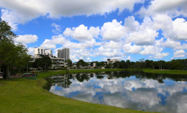 Terreno en venta dentro de Cabo Norte, Mérida con casa club premium