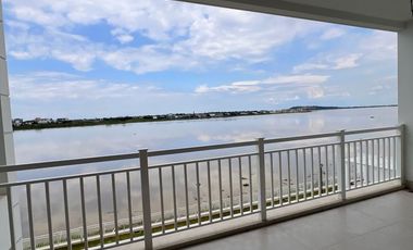 Departamento en Venta en La Urb. River Park - Km 4.5 Samborondon