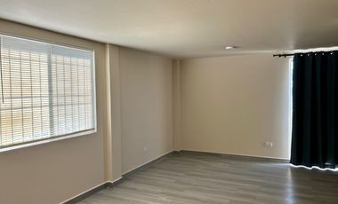 DEPARTAMENTO FRENTE A PALACIO EN PLANTA BAJA A 5 MIN DE GARAITA SAN YSIDRO Y 10 MIN DE AEREOPUERTO
