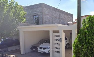 Casa en Venta en Calle Monrovia, Fracc. Praderas de León, Chihuahua.