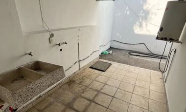 CASA EN RENTA EN COL. PLAN DE AYALA