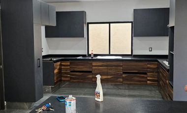 Casa nueva en venta en Cumbres del Cimatario, Centro Sur, Queretaro