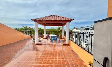 Casa Yvon