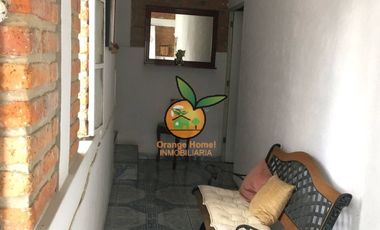 CASA GRANDE CON LOCAL EN AVENIDA COL. LAZARO CARDENAS, GUADALAJARA
