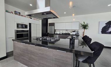 Casa en venta en fraccionamiento Valle Imperial