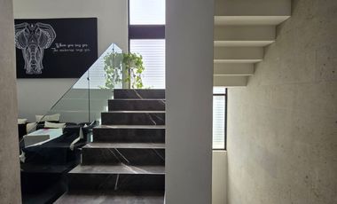 Casa en venta en fraccionamiento Valle Imperial