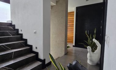 Casa en venta en fraccionamiento Valle Imperial