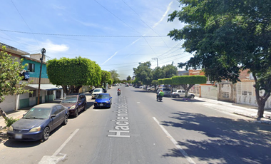 VENDO CASA EN OBLATOS, GUADALAJARA CERCA DE ESTADIO JALISCO