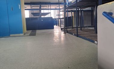 SE ARRIENDA LOCAL COMERCIAL CARRERA 17 A # 53-68
