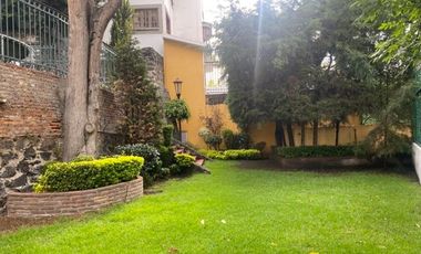 Venta casa en condominio en Av Toluca