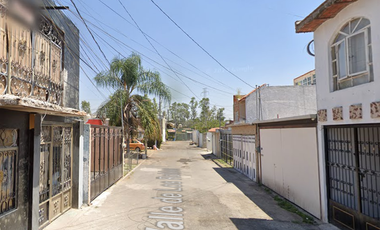 ¡Remate bancario! Casa en Valle de Los Robles 270, Zapopan, Jalisco