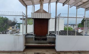 Casa remodelada en venta en el barrio Centenario - Sur de Guayaquil