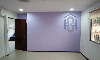 Casa remodelada en venta en el barrio Centenario - Sur de Guayaquil