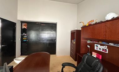 Casa en renta, amplia y luminosa en fraccionamiento exclusivo, a una cuadra de Costco y Galerías Metepec