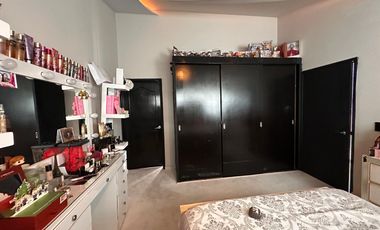 Casa en renta, amplia y luminosa en fraccionamiento exclusivo, a una cuadra de Costco y Galerías Metepec
