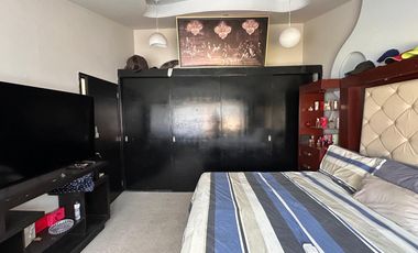 Casa en renta, amplia y luminosa en fraccionamiento exclusivo, a una cuadra de Costco y Galerías Metepec